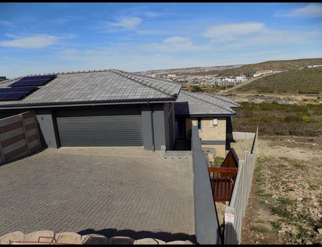 3 BEDROOM TOWNHOUSE FOR SALE IN SEEMEEU PARK